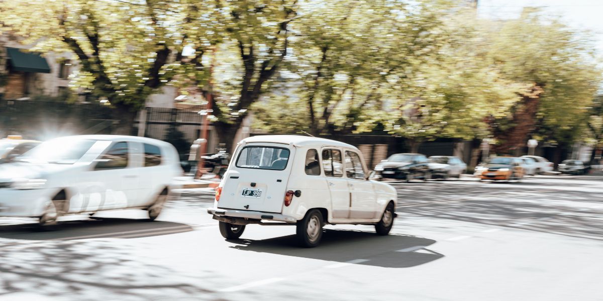 Easy Ways to Save Gas While Driving